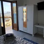 Deluxe 3* ليباري