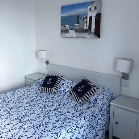 Deluxe Guest house *